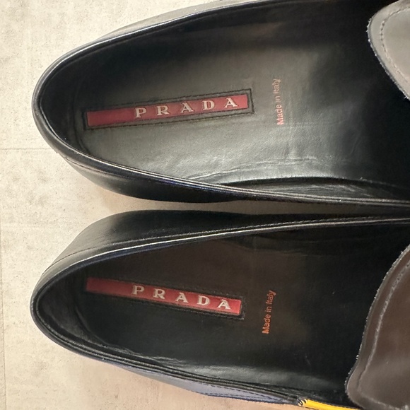 Men's Prada slip on black leather loafer with yellow Prada stripe US size 8 - Picture 7 of 8